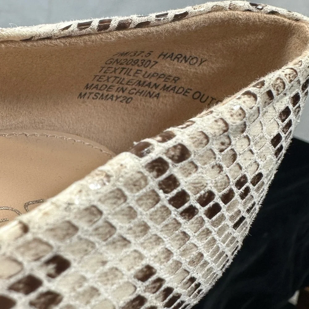 Like new BCBG faux snakeskin pumps animal print heels size 7 - Picture 6 of 10